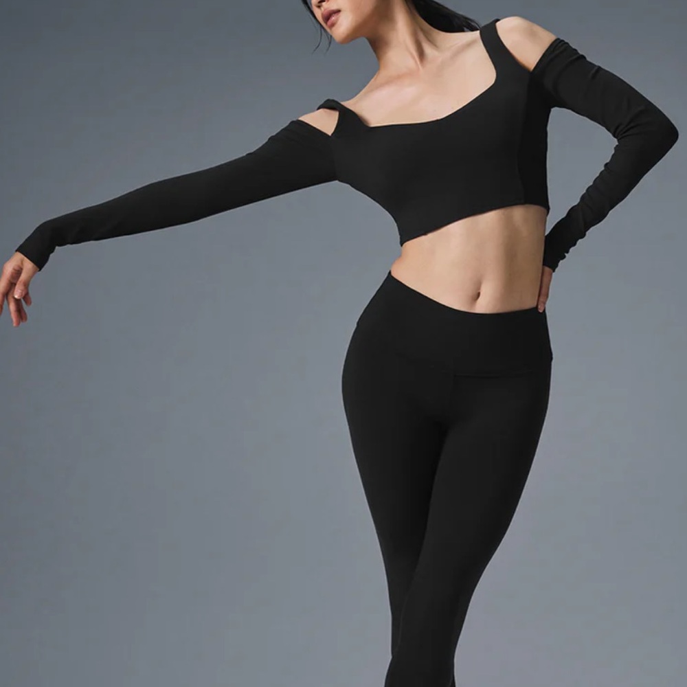 Ribbed Cropped Butterfly Long Sleeve